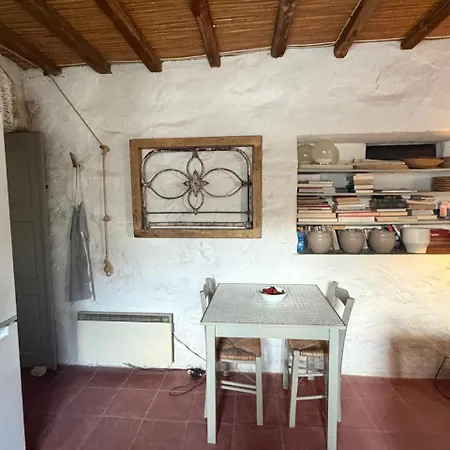 3 Bd Stonehouse With Swimming Pool Villa