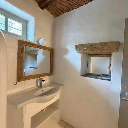Villa 3 Bd Stonehouse With Swimming Pool *