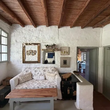 3 Bd Stonehouse With Swimming Pool Villa *