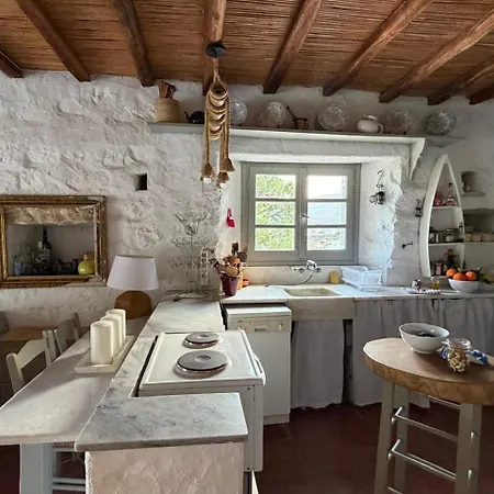 3 Bd Stonehouse With Swimming Pool Villa