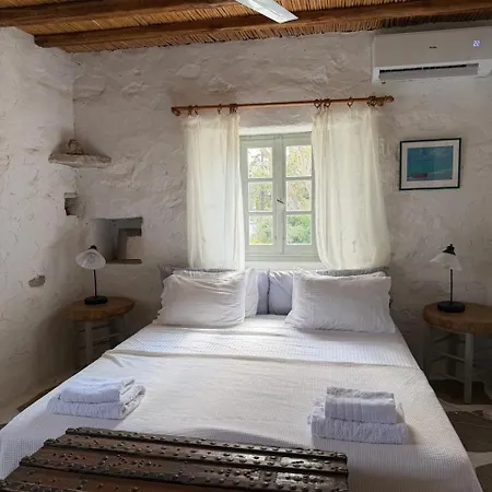 3 Bd Stonehouse With Swimming Pool Villa